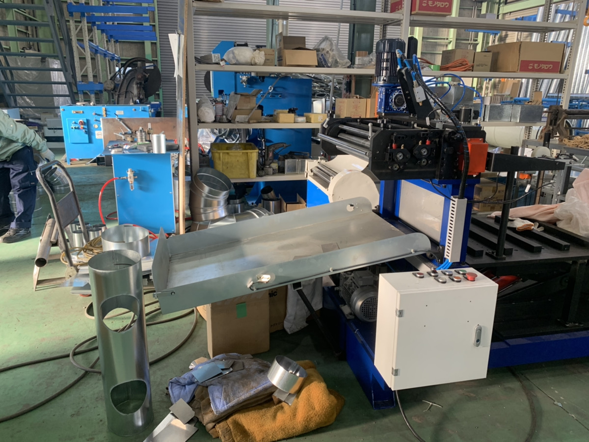 ロールフォーマー